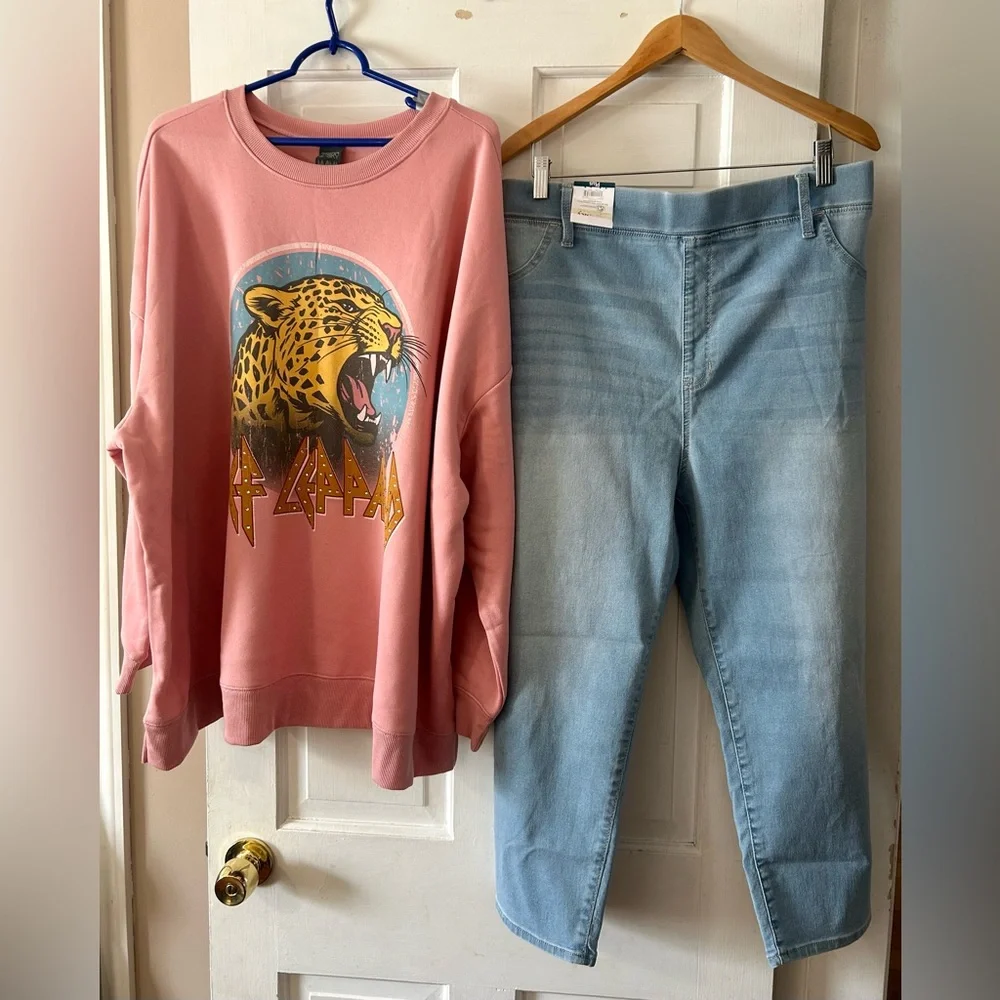 Women’s Terra & Sky Capri Jeggings w/ Def Leppard Sweatshirt 3x - Picture 3 of 6
